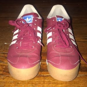 Adidas canvas shoe. Maroon